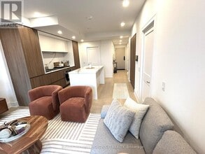 1 Hillsdale Ave W in Toronto, ON - Building Photo - Building Photo