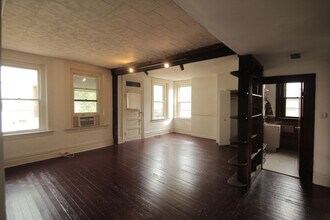 701 Mifflin Ave, Unit 3 in Pittsburgh, PA - Foto de edificio - Building Photo
