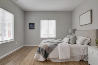 532 Cesar E. Chavez Pkwy in San Diego, CA - Building Photo - Building Photo