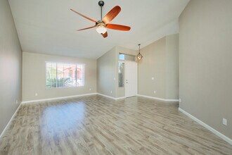8517 W Caribbean Ln in Peoria, AZ - Building Photo - Building Photo