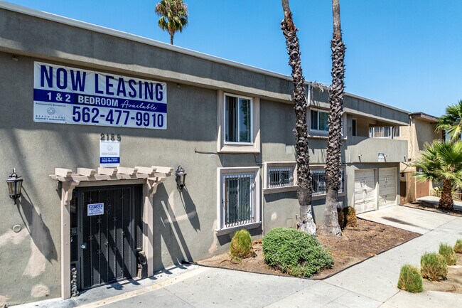 2159 Elm Ave. in Long Beach, CA - Building Photo - Building Photo