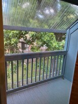 145 Colonial Cir in Murrells Inlet, SC - Building Photo