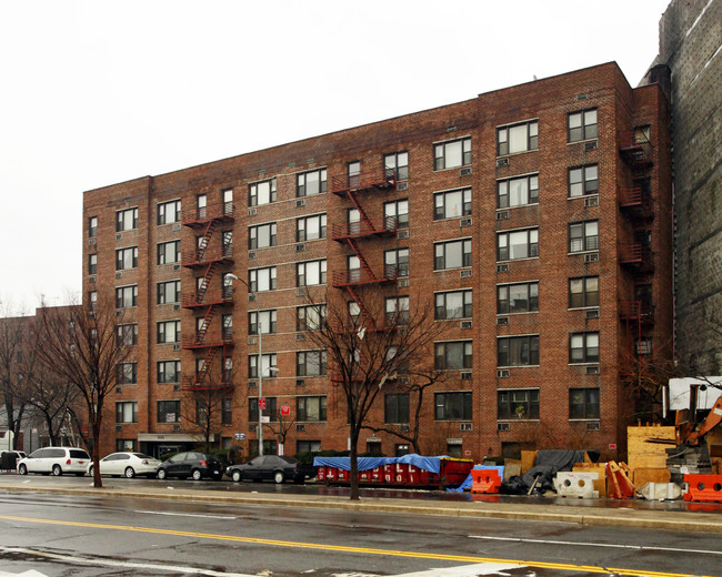 2960 Grand Concourse in Bronx, NY - Building Photo - Building Photo