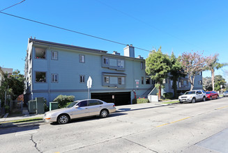 French Street Apartments in Santa Ana, CA - Building Photo - Building Photo