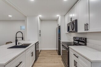 2805 Sandage Ave in Fort Worth, TX - Building Photo - Building Photo