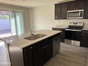 495 W Geib Ave in Florence, AZ - Foto de edificio - Building Photo