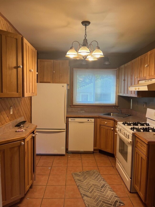 26252 Eton Ave in Dearborn Heights, MI - Building Photo - Building Photo