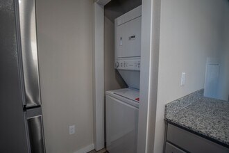 1358 N Porter Rd in Fayetteville, AR - Building Photo - Building Photo