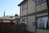 40590 George Rd in Cutler, CA - Foto de edificio - Building Photo