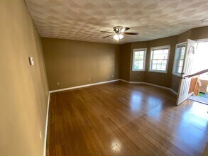 2 Champlain Ave in Lawrence, MA - Building Photo - Building Photo