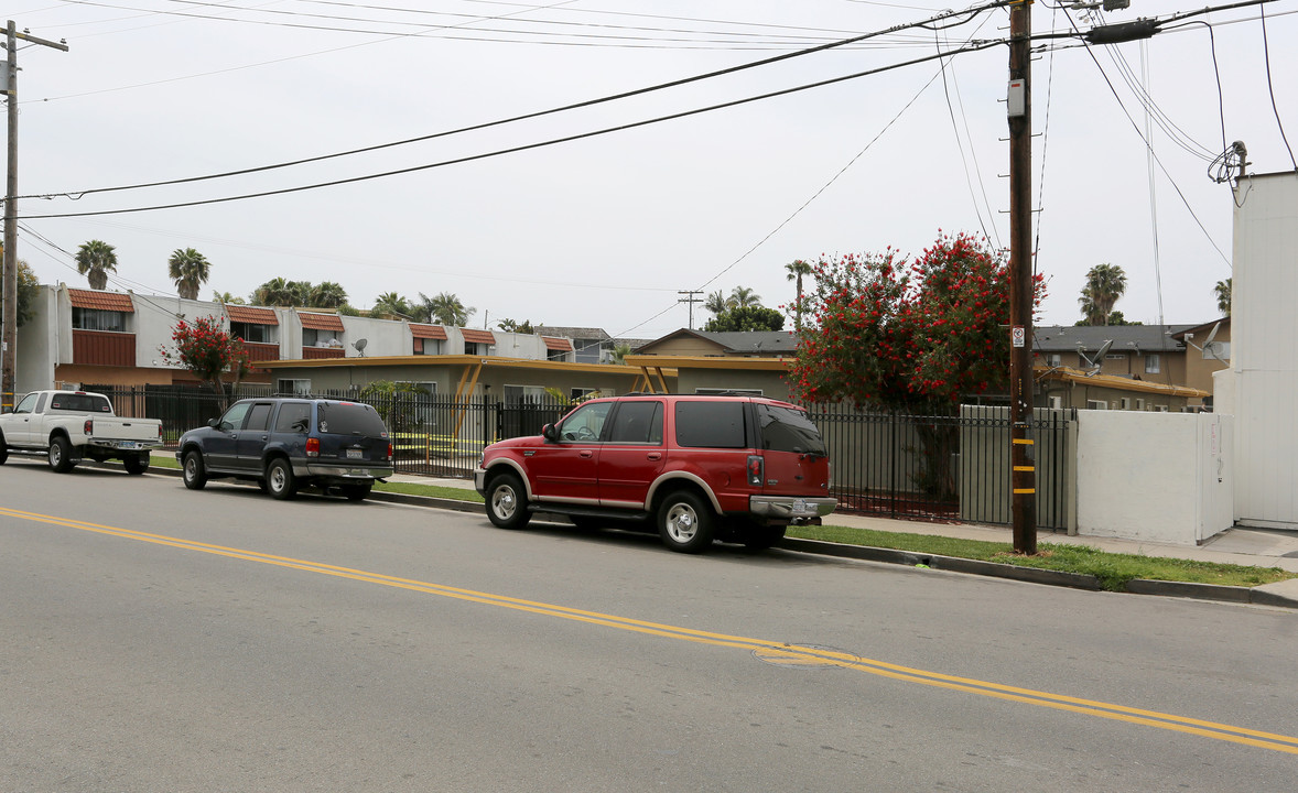 433 Grant St in Oceanside, CA - Foto de edificio