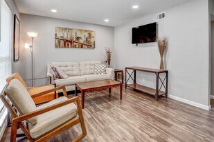 3018 Lyme St in St. Charles, MO - Building Photo