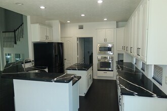 12211 Summerland Ridge Ln in Houston, TX - Building Photo - Building Photo