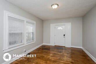 1821 W Lee St in Louisville, KY - Foto de edificio - Building Photo