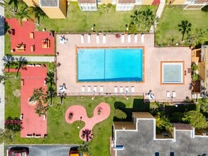 9301 SW 4th St in Miami, FL - Building Photo - Building Photo
