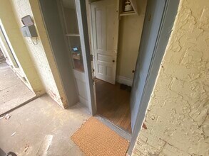 2122 N Clifton Ave in Chicago, IL - Building Photo - Building Photo