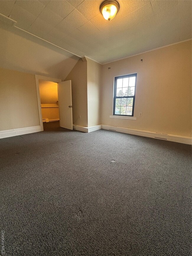 113 Academy St in Poughkeepsie, NY - Building Photo - Building Photo