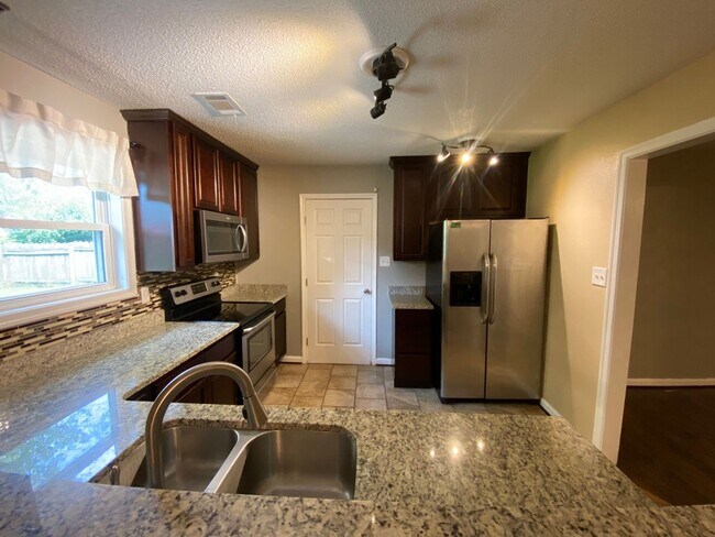 1446 Pecan Ct in Virginia Beach, VA - Building Photo - Building Photo