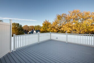 7 Beech St, Unit 312 in Cambridge, MA - Building Photo - Building Photo