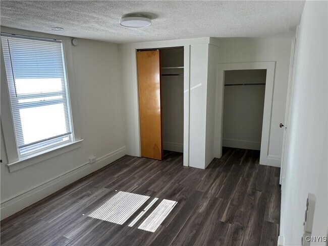 225 Marlborough Rd in Syracuse, NY - Building Photo - Building Photo