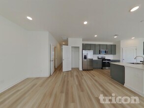 5311 Carnegie Rd in Old Hickory, TN - Foto de edificio - Building Photo