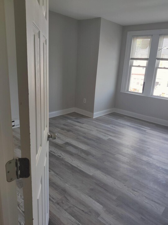 5502 Willows Ave Photo