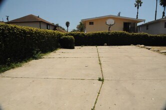 6527 Sabado Tarde Rd in Isla Vista, CA - Building Photo - Building Photo