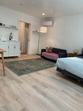 2847 S Holt Ave in Los Angeles, CA - Building Photo - Building Photo