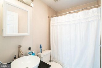 1504 Mt Vernon St in Philadelphia, PA - Building Photo - Building Photo