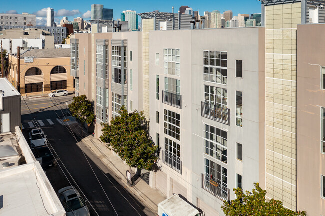 Branna Lucerne Lofts in San Francisco, CA - Building Photo - Building Photo