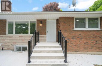 12596 Regional Rd 25 in Acton, ON - Building Photo - Building Photo