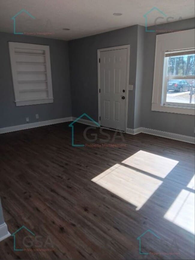 10 McCrary St in Greenville, SC - Building Photo - Building Photo