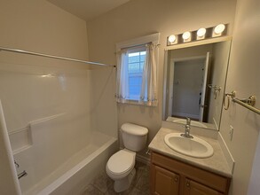 1809 Cedar Springs Ln in Anacortes, WA - Building Photo - Building Photo