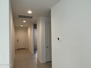 9323 E Sector Dr in Mesa, AZ - Building Photo - Building Photo