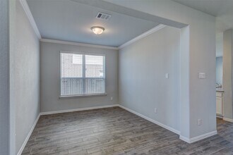 23421 Vineyard Dr in Alvin, TX - Building Photo - Building Photo