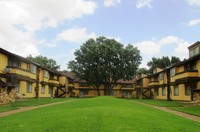 The Villas at Willow Creek in Memphis, TN - Building Photo - Building Photo