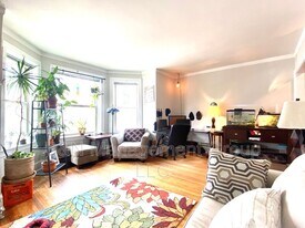 4893 N Hermitage Ave in Chicago, IL - Building Photo