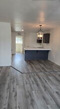 6124 Royal Coach Cir in Bakersfield, CA - Building Photo - Building Photo