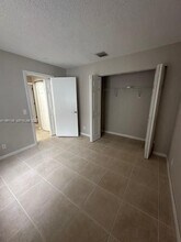 1253 Majesty Terrace in Weston, FL - Foto de edificio - Building Photo