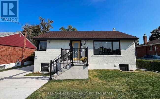 property at 670 Upper Wellington St
