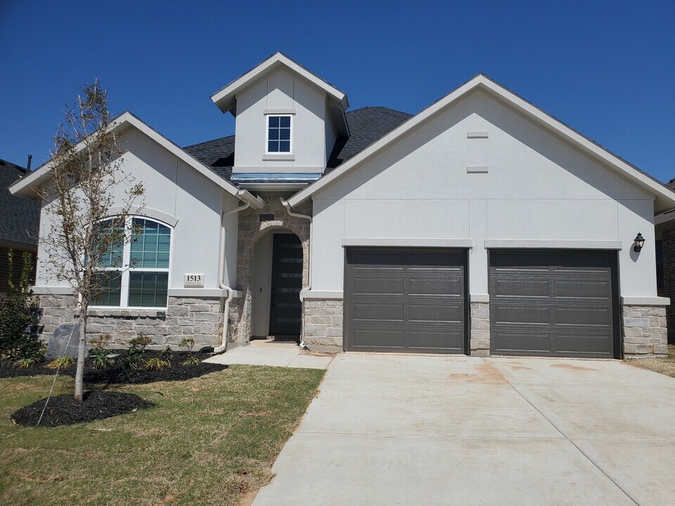 1513 Hamlisch Ave in Denton, TX - Building Photo