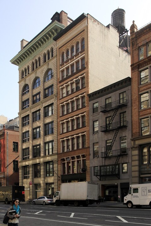 417 Lafayette St in New York, NY - Building Photo
