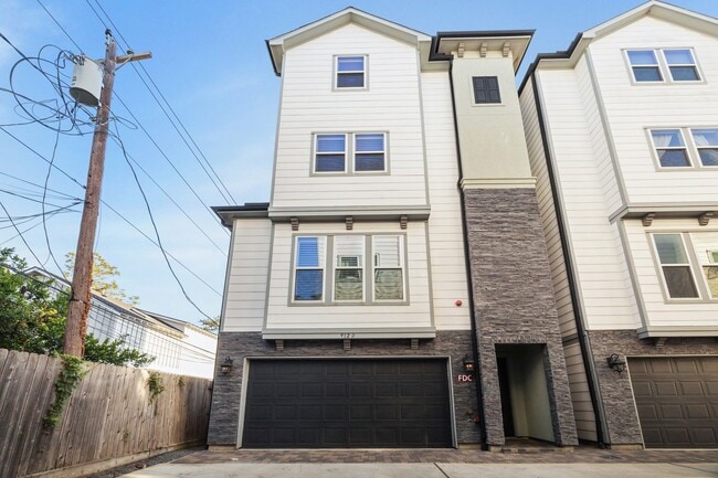 property at 912 Yale St