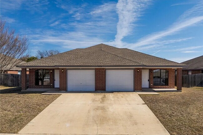 3201 Dannen Ct in Killeen, TX - Foto de edificio - Building Photo