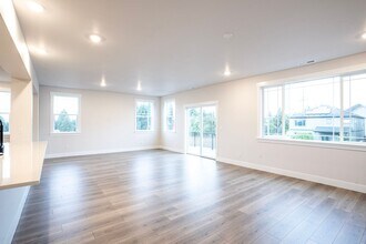 16959 SW Leaf Ln in Tigard, OR - Building Photo - Building Photo