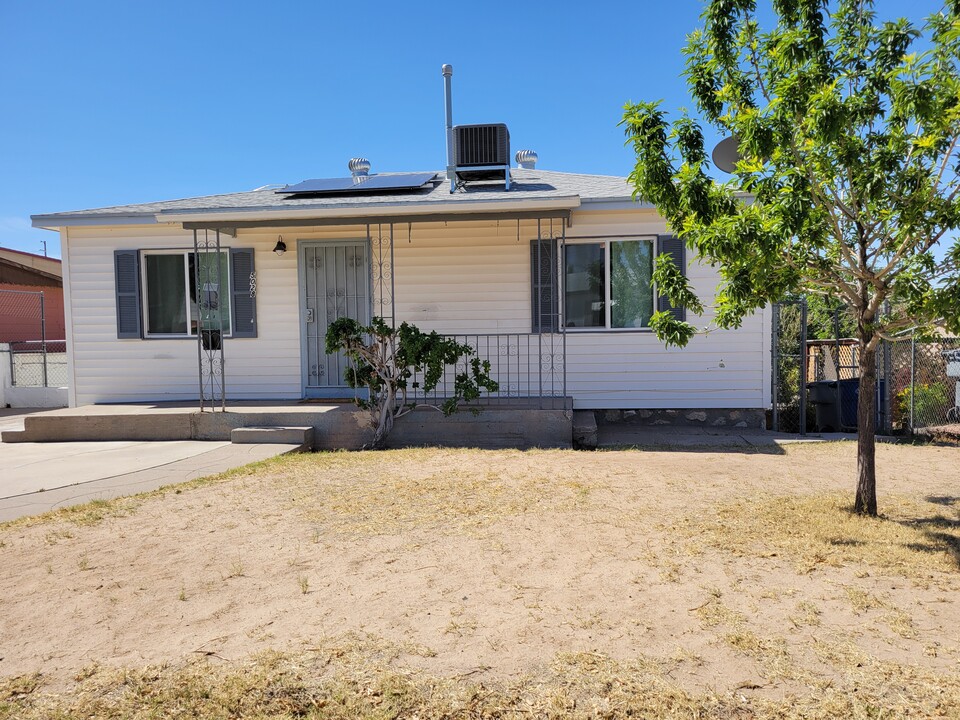 5028 Haynesworth Ave in El Paso, TX - Building Photo