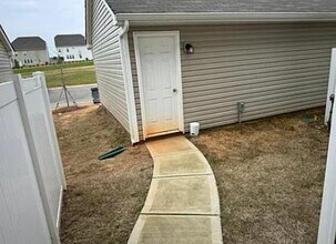 13052 Cottage Crst Ln in Charlotte, NC - Building Photo - Building Photo