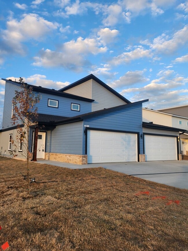 property at 1608 SW Casuarina Dr