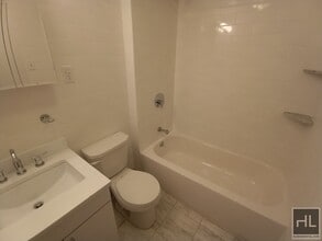 WEST 73 STREET, Unit 2G in New York, NY - Building Photo - Building Photo