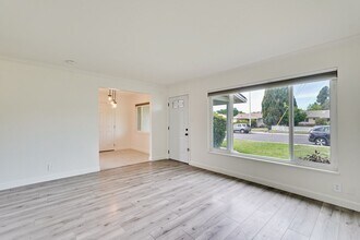 6780 Mayhews Landing Rd in Newark, CA - Building Photo - Building Photo